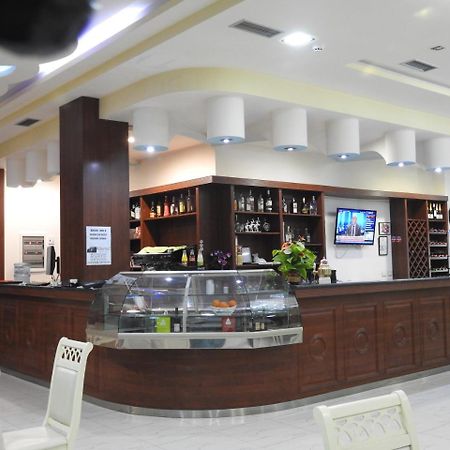 Hotel 3 Vellezerit Durres Luaran gambar