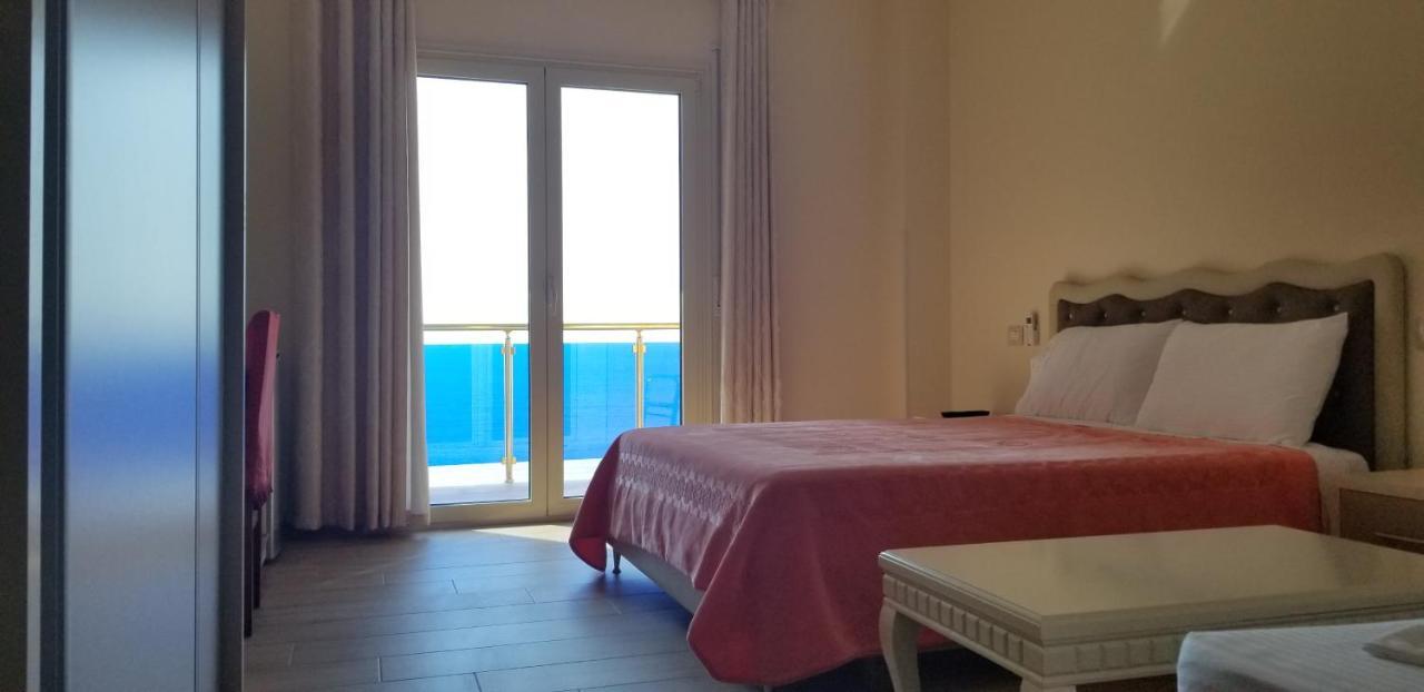 Hotel 3 Vellezerit Durres Luaran gambar