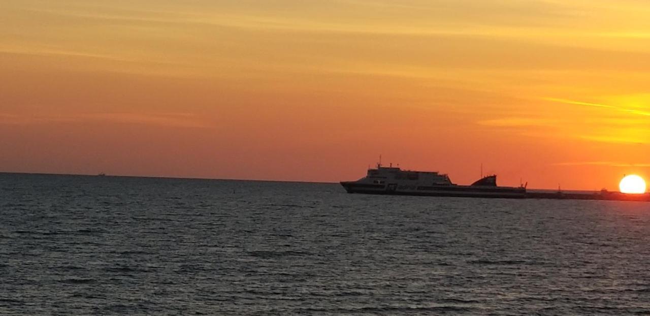 Hotel 3 Vellezerit Durres Luaran gambar