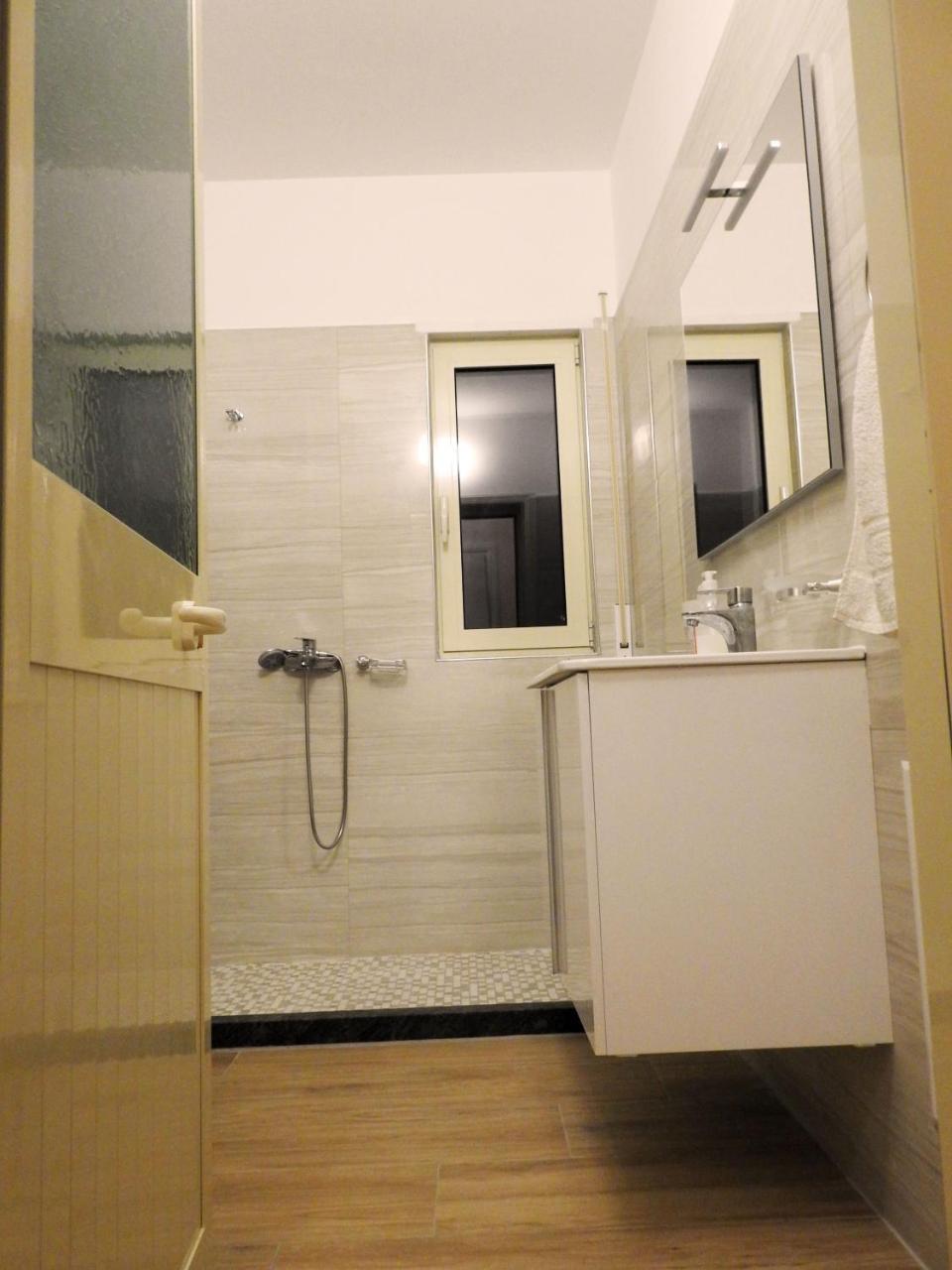 Hotel 3 Vellezerit Durres Luaran gambar