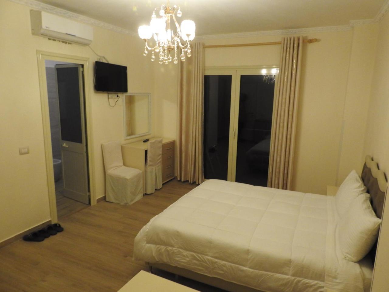 Hotel 3 Vellezerit Durres Luaran gambar