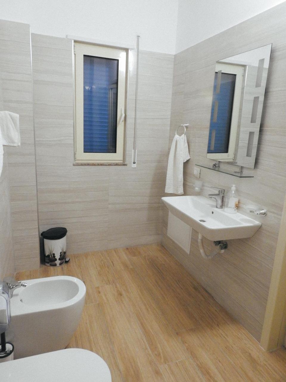 Hotel 3 Vellezerit Durres Luaran gambar