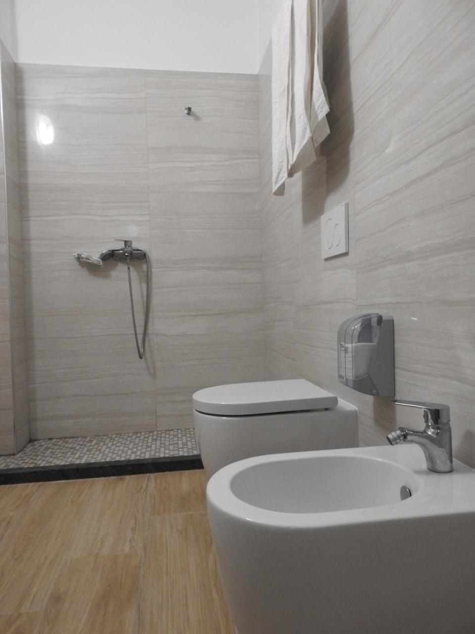 Hotel 3 Vellezerit Durres Luaran gambar