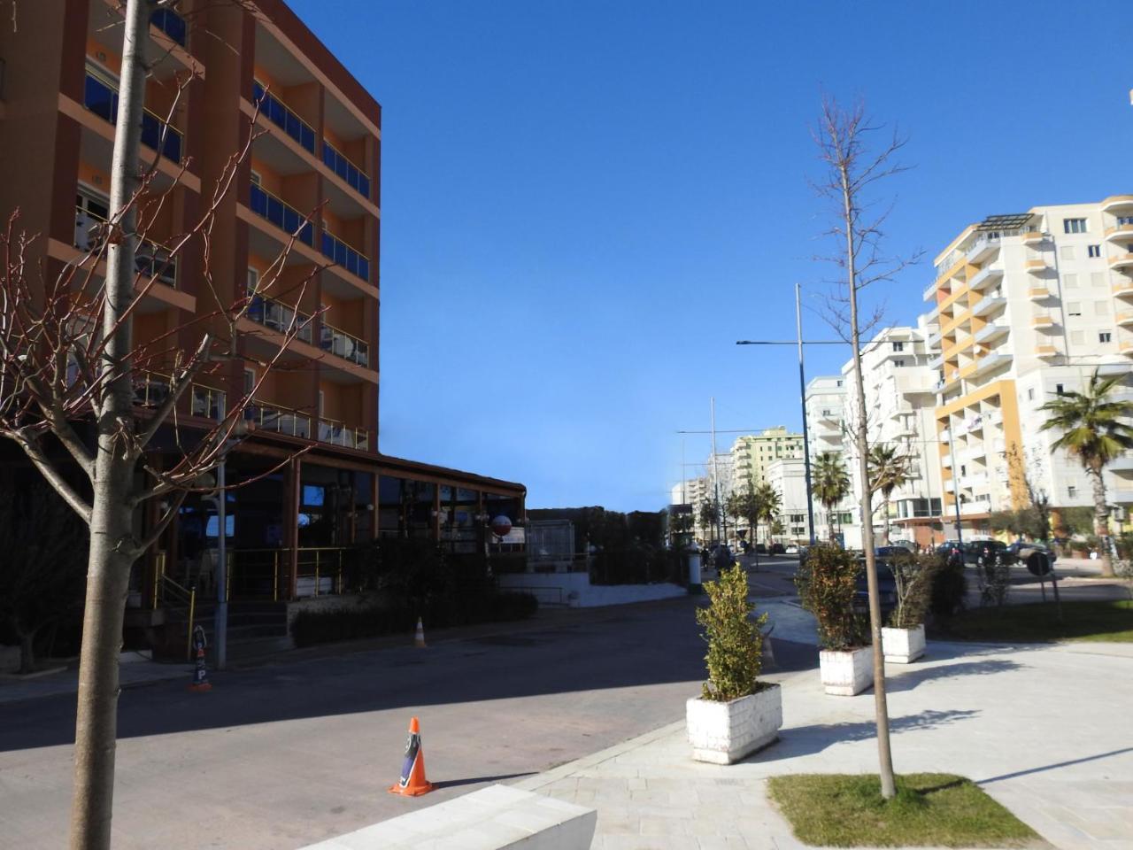 Hotel 3 Vellezerit Durres Luaran gambar